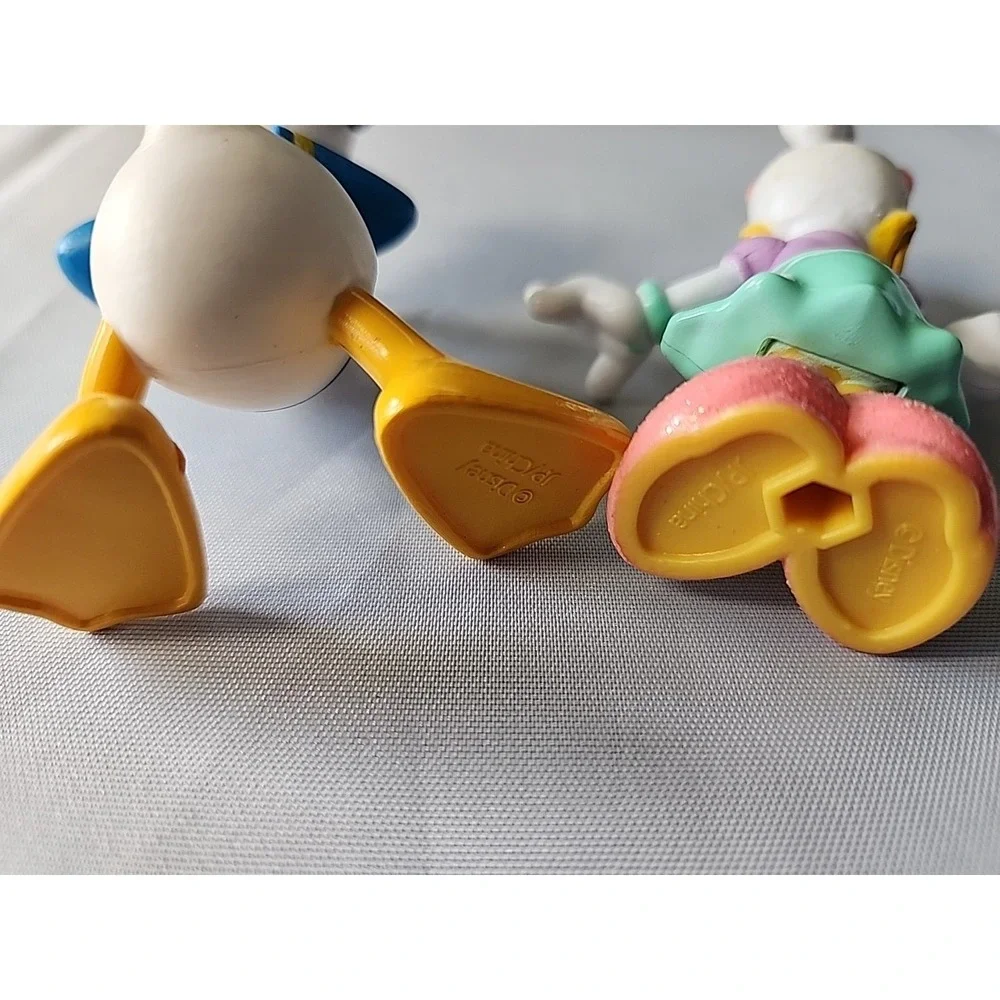 Lot 6 Disney Figures Cake Toppers Minnie & Baby,‎ Donald & Daffy Duck, Goofy +